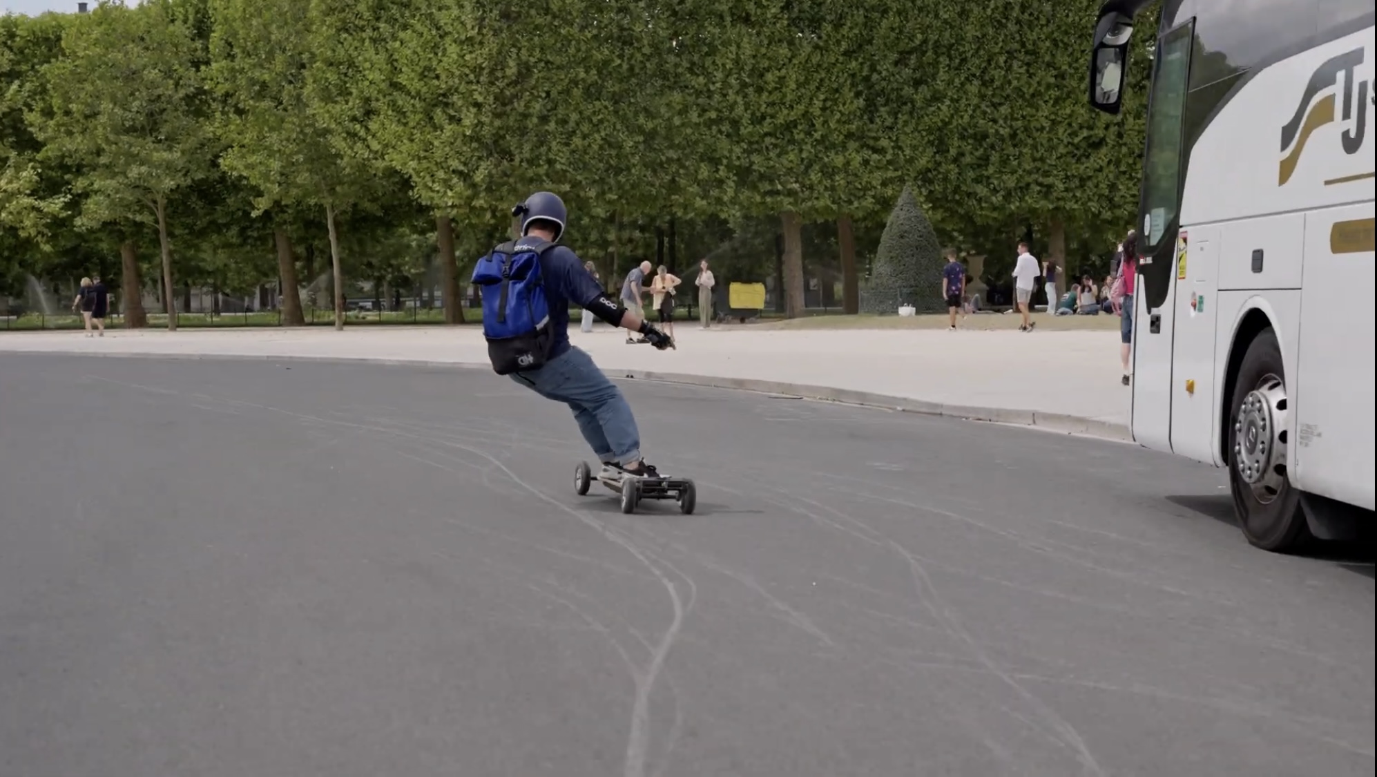 Carving Street avec le Xplorer V2 Evo Spirit