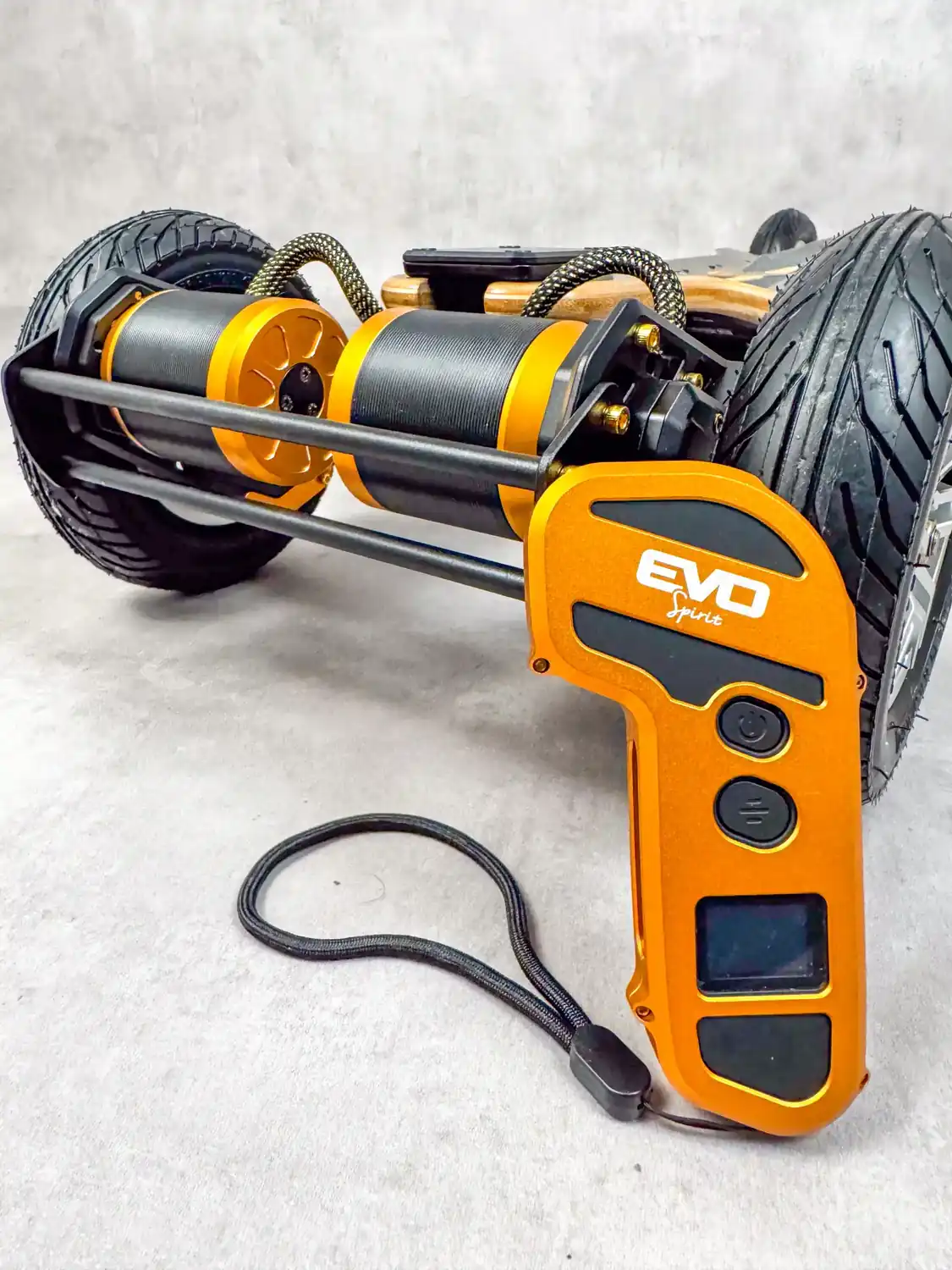 Xplorer V2 Pro fiche technique télécommande moteur