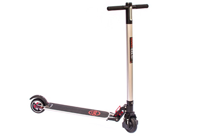 Evo-CCL-–-La-trottinette-urbaine,-légère-et-compacte--