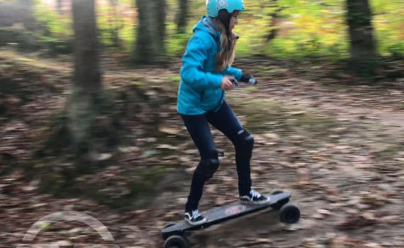 Laura-Lepoittevin--switcher-skate-électrique-convertible-longboard-tout-terrain
