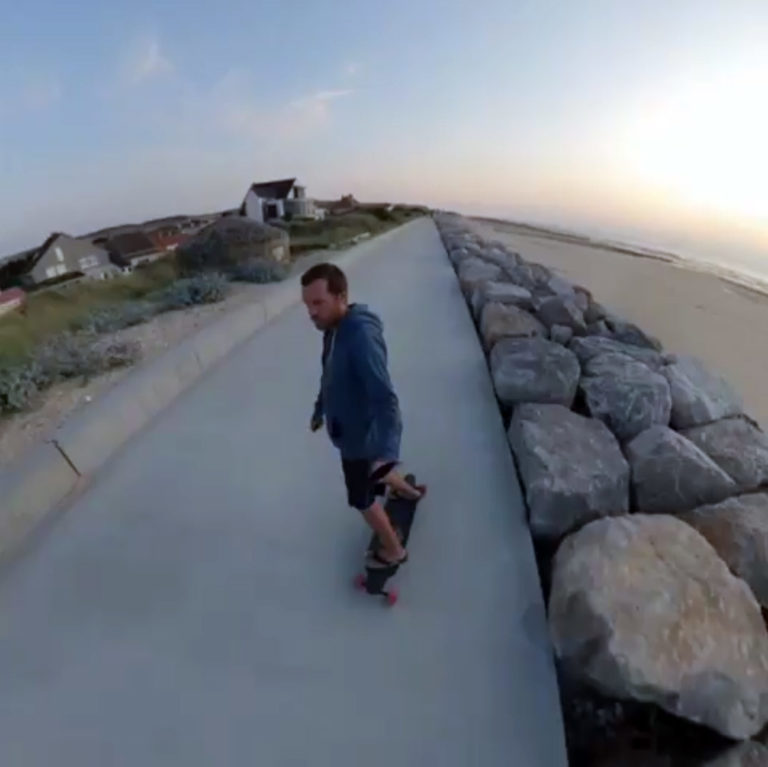 Skate-électrique-longboard--Curve-v3-et-drone
