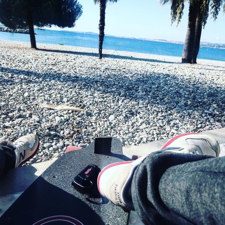 skate electrique longboard tout terrain cross