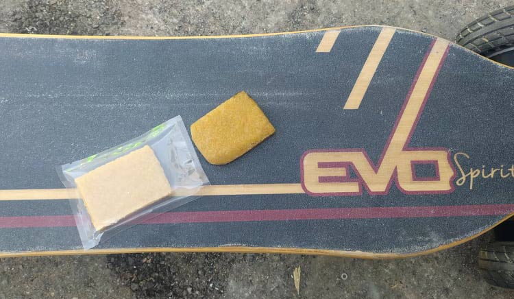 Tuto-skate-électrique-comment-nettoyer-le-grip-