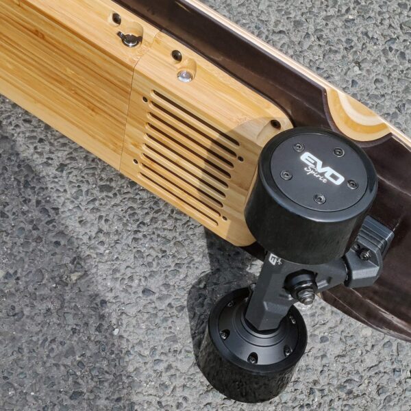 cruz-v2-skate-electrique-cruiser-loongboard