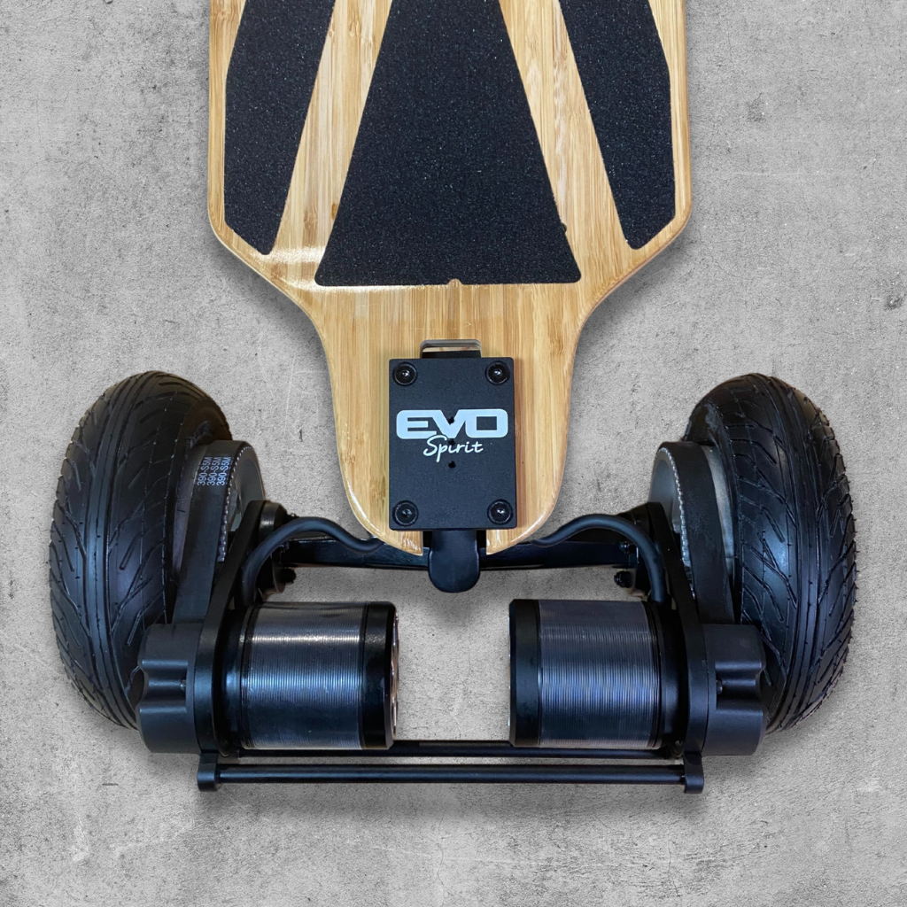 Double moteur 3200W - Skate électrique puissant avec freinage régénératif