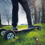 Test-en-foret-du-skate-electrique-tout-terrain-Evo-Spirit-Xplorer-V2